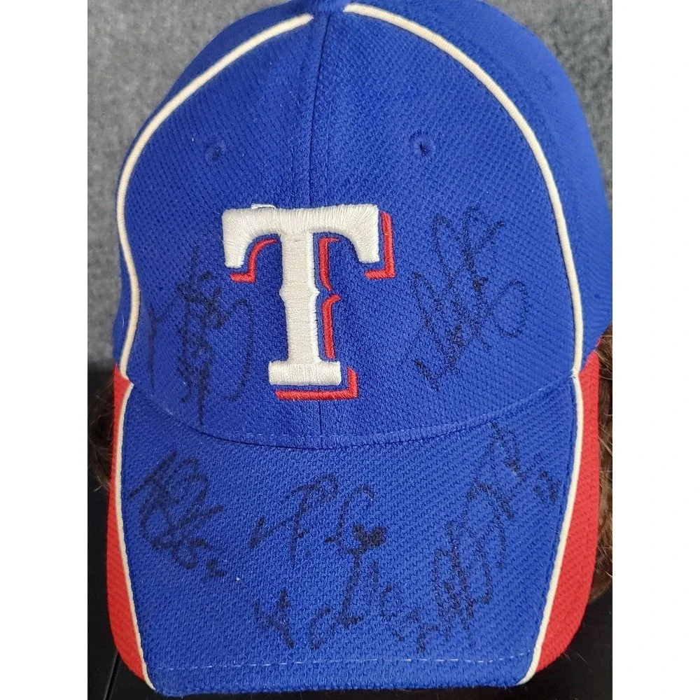 New Era Texas Rangers Autographed Fitted Baseball Cap‎ MLB 39Thirty S-M Signed